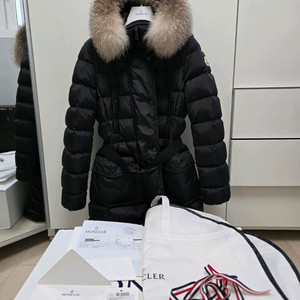 몽클레어 fw23 클로에 1 폭스퍼
