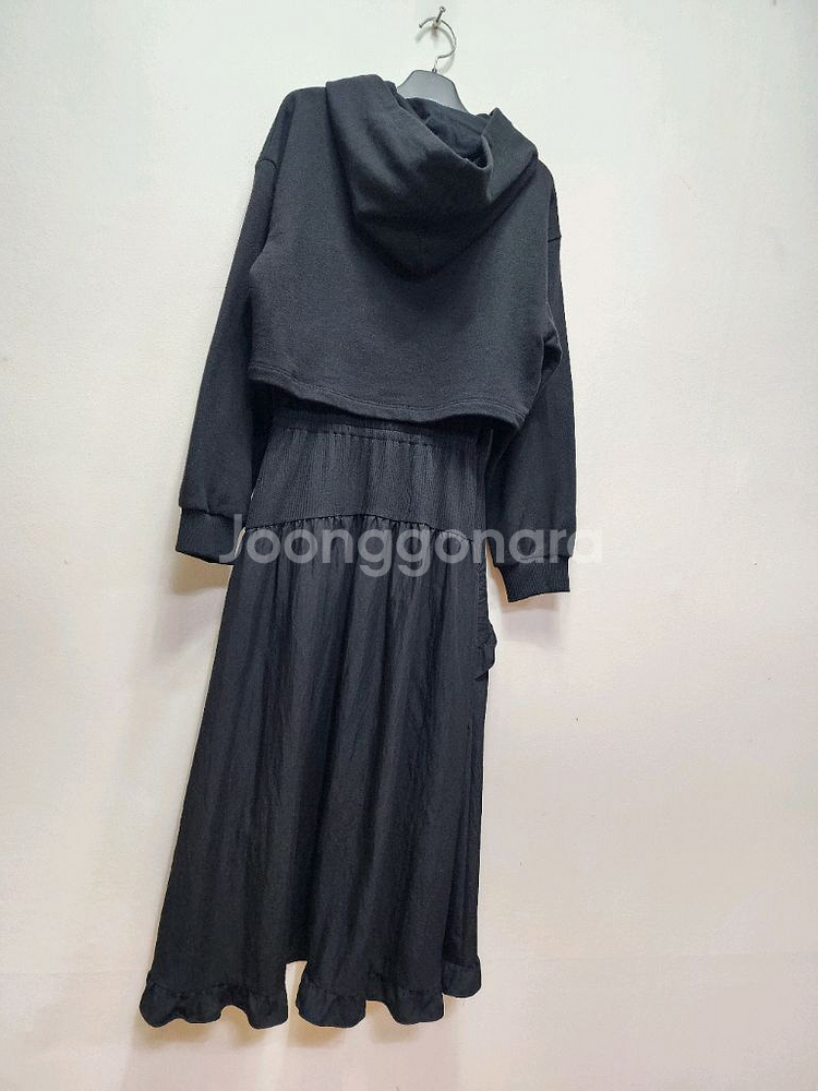 23년 한섬 sjyp 크롭 후드 롱원피스--1