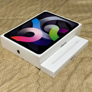 아이패드 에어4 256기가 상태최상 (애플펜슬 포함)