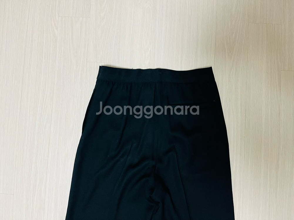 TIME 백밴딩 핀턱 와이드 팬츠 블랙--5