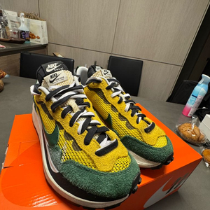 나이키 사카이 베이퍼와플