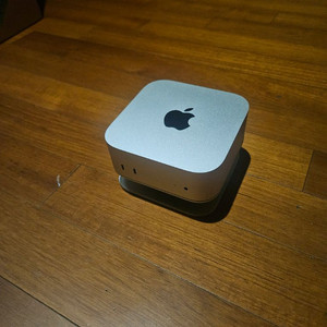 맥미니 m4 + 거치대