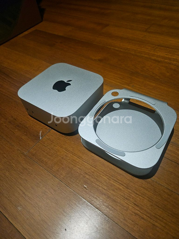 맥미니 m4 + 거치대--1