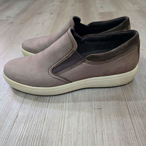 ecco 소프트 스니커즈 39 250mm