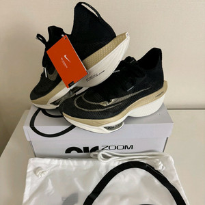 (새상품) 나이키 알파플라이2 블랙 메탈릭 골드 255