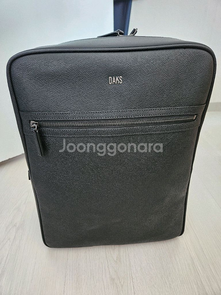 닥스 남성 가죽 블랙 백팩 팝니다(DBBA4E337)--0