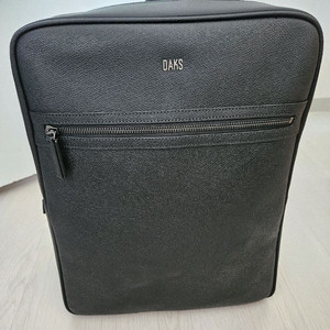 닥스 남성 가죽 블랙 백팩 팝니다(DBBA4E337)