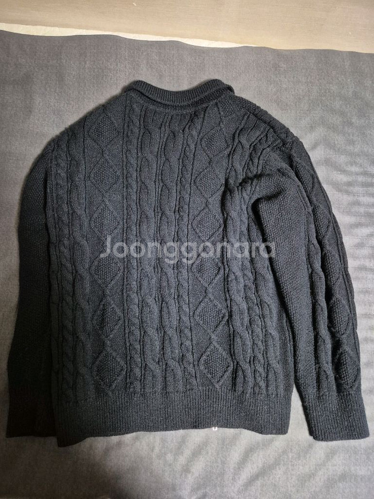 [미사용품] 카라 케이블 니트 집업--2