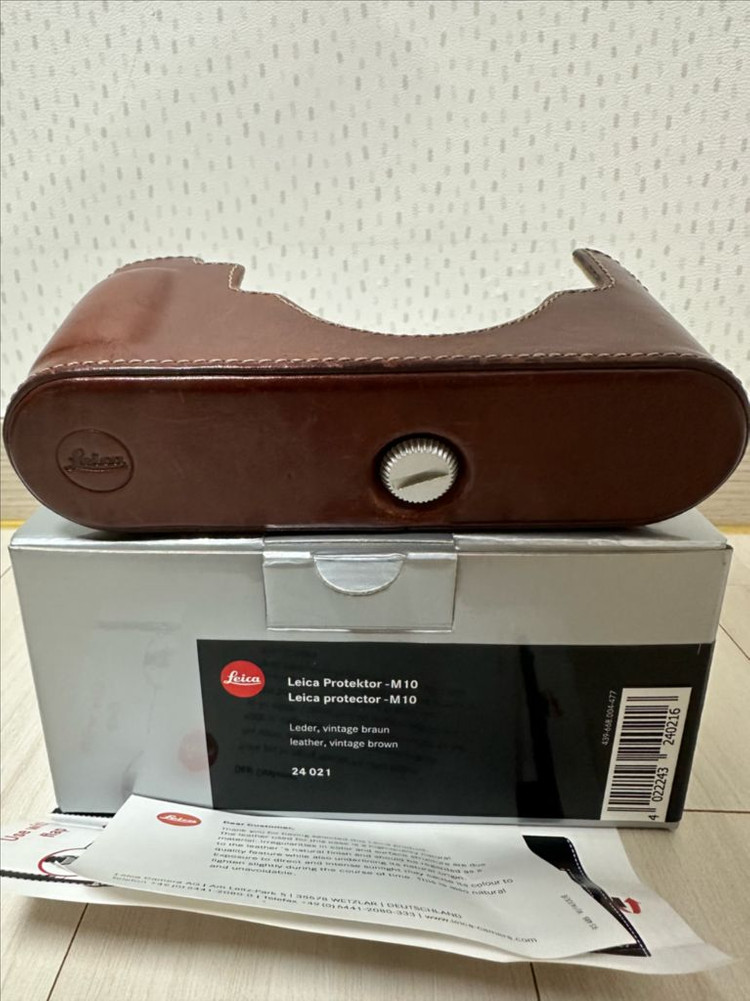 라이카 m10 정품 프로텍터 케이스--1