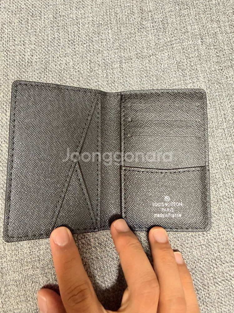 루이비통 카드지갑 팔아요!--1