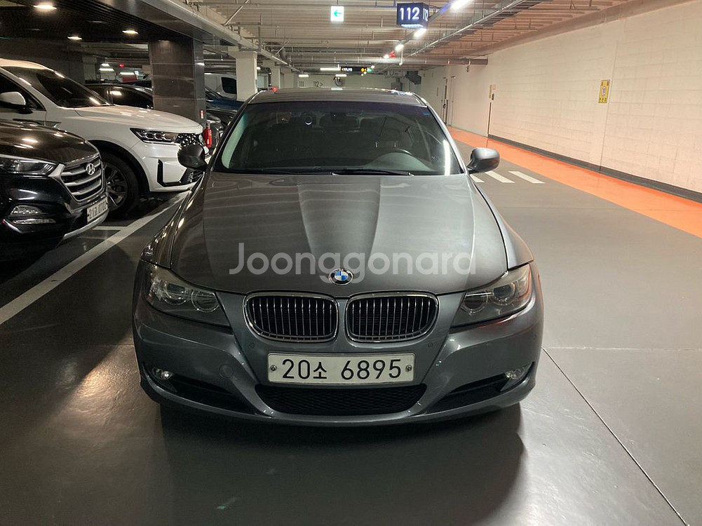BMW E90 320D LCI 2011년--0