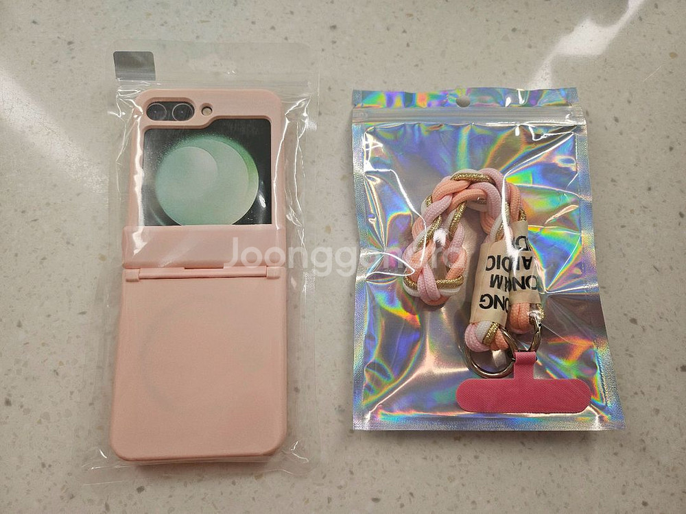 플립5 힌지보호 맥세이프 케이스 + 스트랩 세트--2