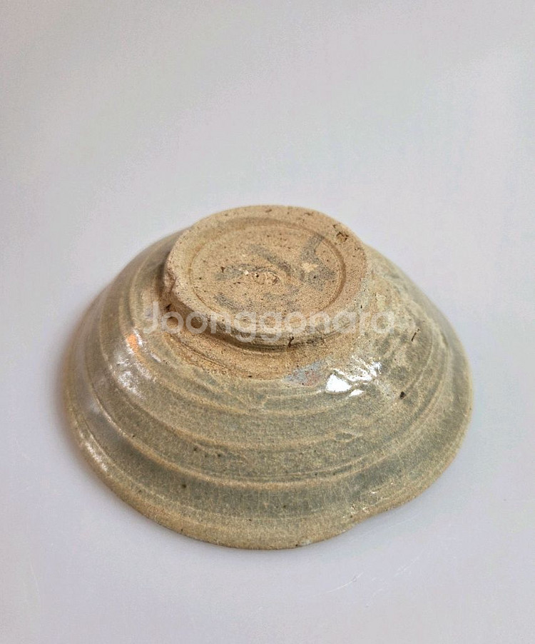 고미술품 배모양을 한 조선전기 무지 분청사기잔--2