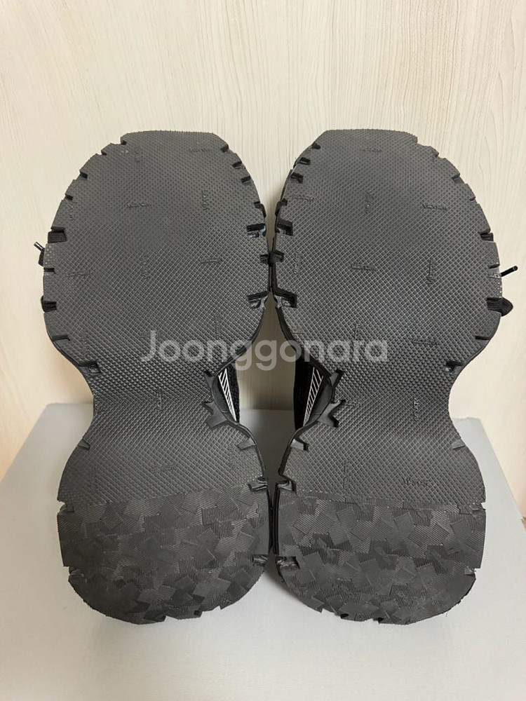 (41) 발렌시아가 3xl 블랙 화이트 밑창보강--4