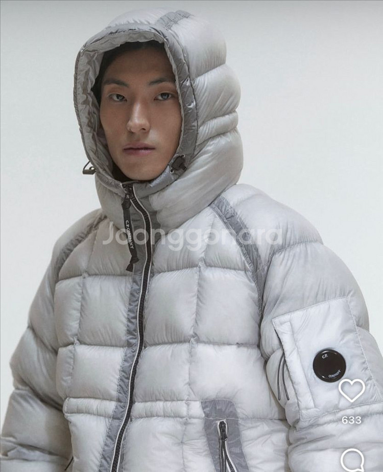cp컴퍼니 디디쉘 한국한정판 실버 s사이즈 패딩--1