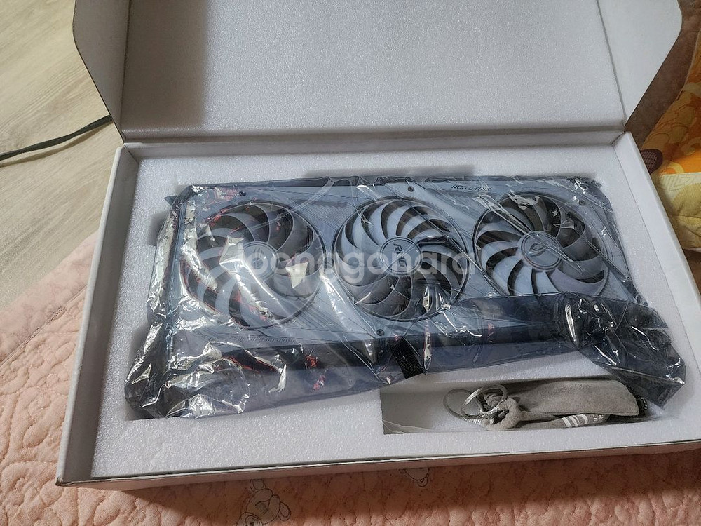 rtx3080 rog strix 화이트 팝니다--1