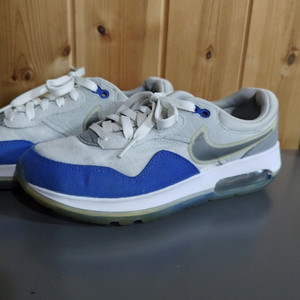 245mm 나이키 에어맥스 모티프 운동화