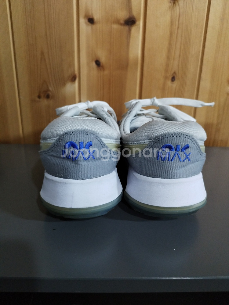 245mm 나이키 에어맥스 모티프 운동화--7