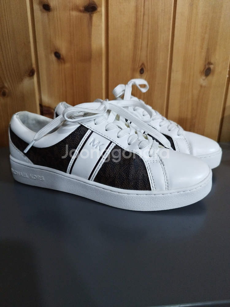 235mm 6.5 마이클코어스 주노 스트라이프 가죽--1