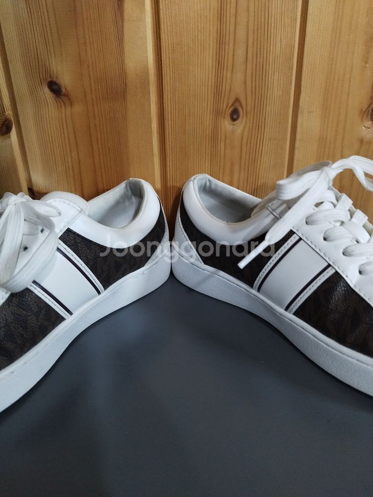 235mm 6.5 마이클코어스 주노 스트라이프 가죽--6