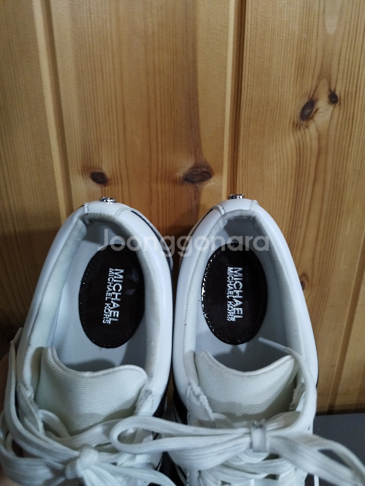 235mm 6.5 마이클코어스 주노 스트라이프 가죽--5