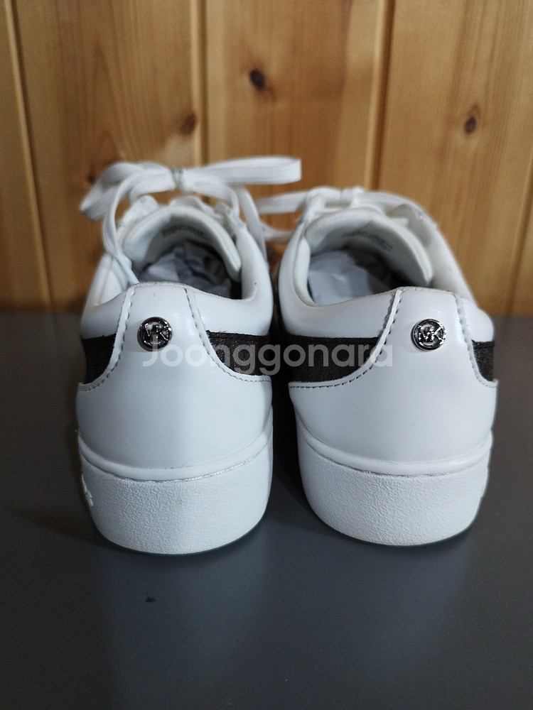 235mm 6.5 마이클코어스 주노 스트라이프 가죽--7