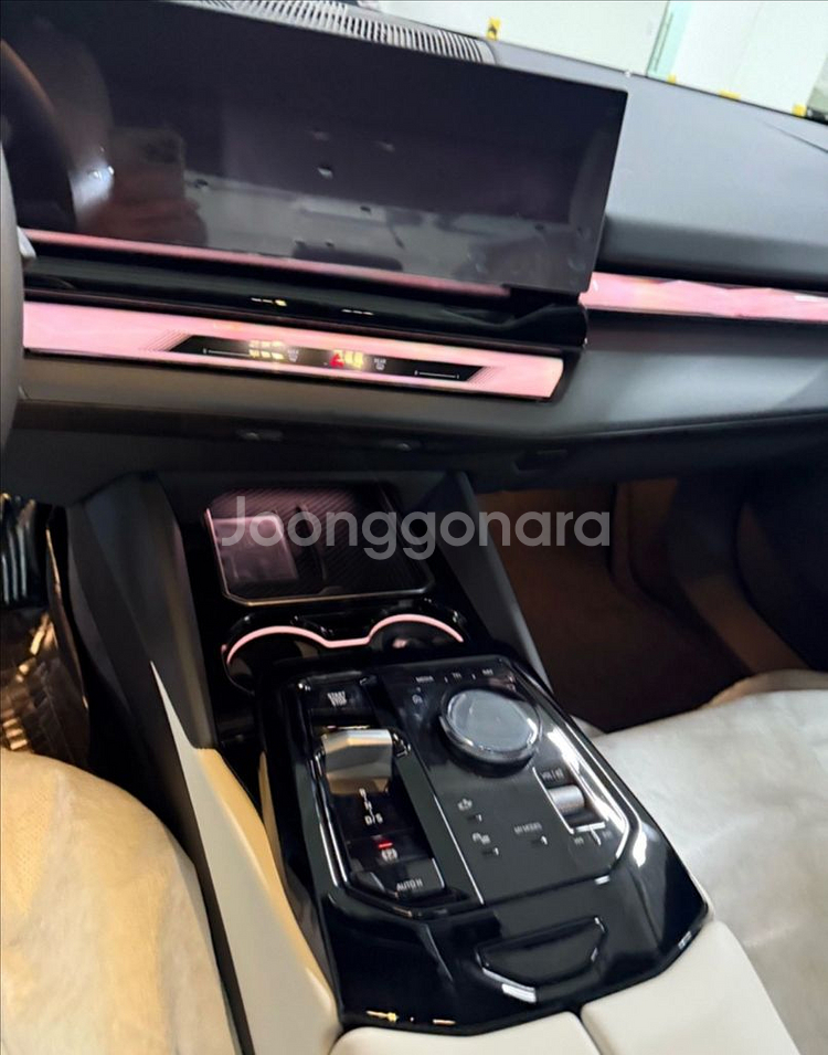 (신차 동일 컨디션) bmw 520i (g60) 팝니다--4