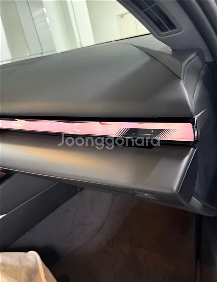 (신차 동일 컨디션) bmw 520i (g60) 팝니다--5