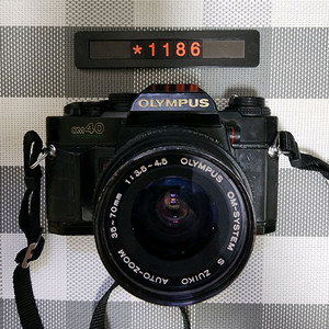 올림푸스 OM 40 필름카메라 35-70 줌렌즈
