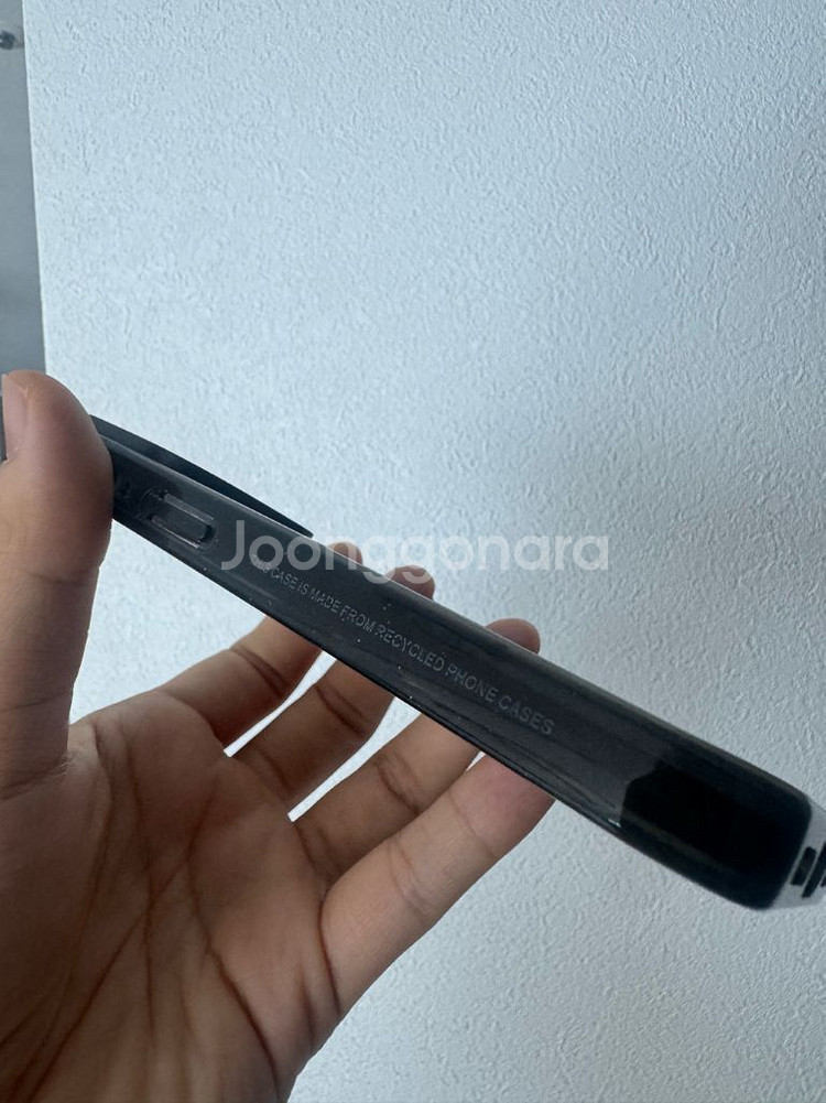 아이폰15 프로 케이스티파이 아더에러 판매합니다.--1