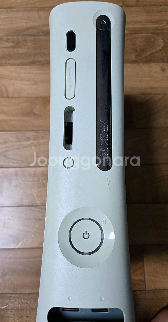 (가격내림) XBOX 360 [키넥트 포함]--1