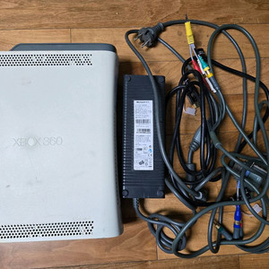 (가격내림) XBOX 360 [키넥트 포함]