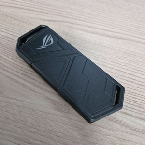 ASUS ROG STRIX ARION 외장케이스