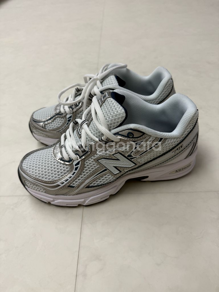 뉴발란스 740 화이트네이비 새상품(박스있음)--5