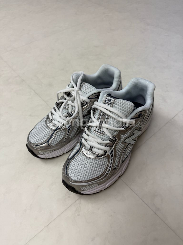 뉴발란스 740 화이트네이비 새상품(박스있음)--4