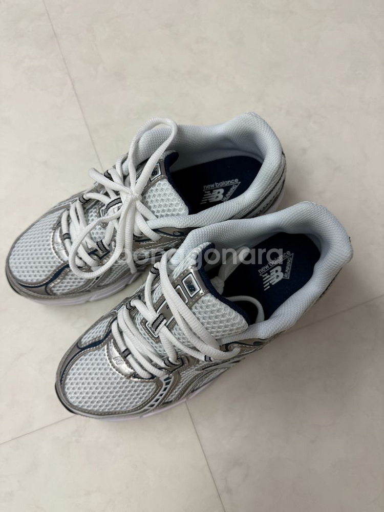 뉴발란스 740 화이트네이비 새상품(박스있음)--6