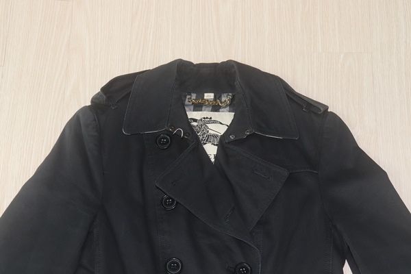 (55) 버버리/블랙 트랜치코트--3