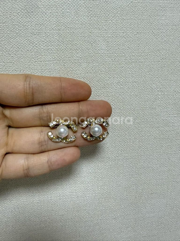 샤넬 진주 귀걸이--2