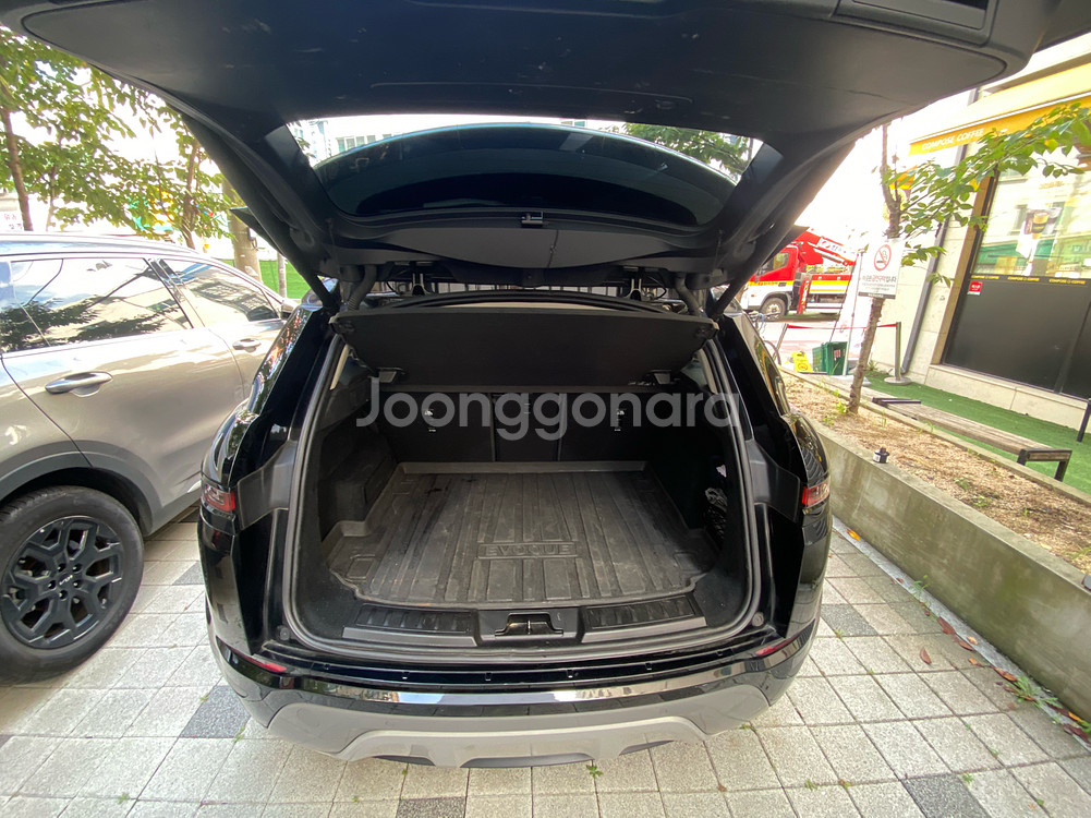 랜드로버 레인지로버 이보크 D180 SE 20년식--7