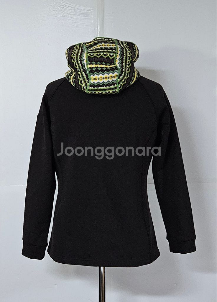 66)빈폴아웃도어 집업 후드 페어아일 프린트 티셔츠--2