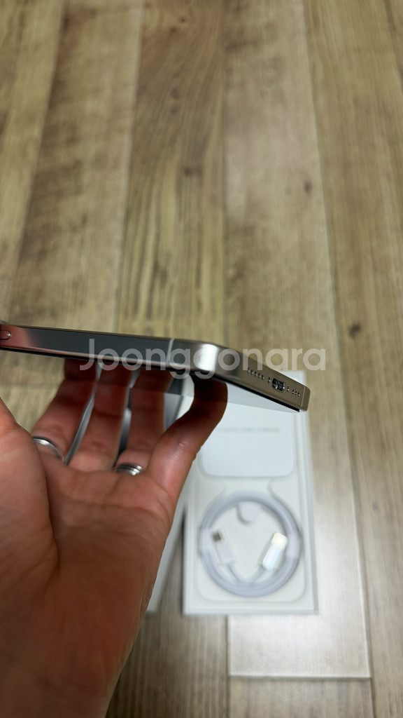 아이폰15프로 256gb 티타늄화이트--11
