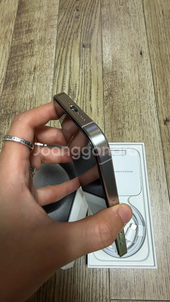 아이폰15프로 256gb 티타늄화이트--12