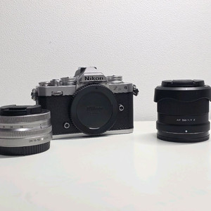 니콘 Zfc 실버/16-50렌즈/빌트록스 56mm