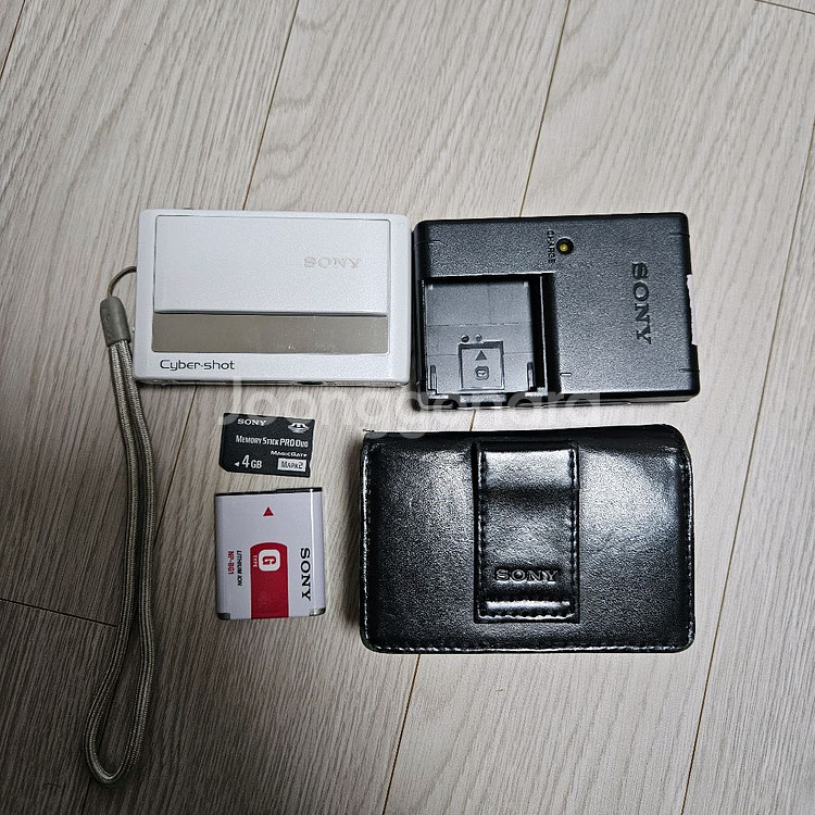 Sony Cybershot DSC-T20 화이트 디카--0