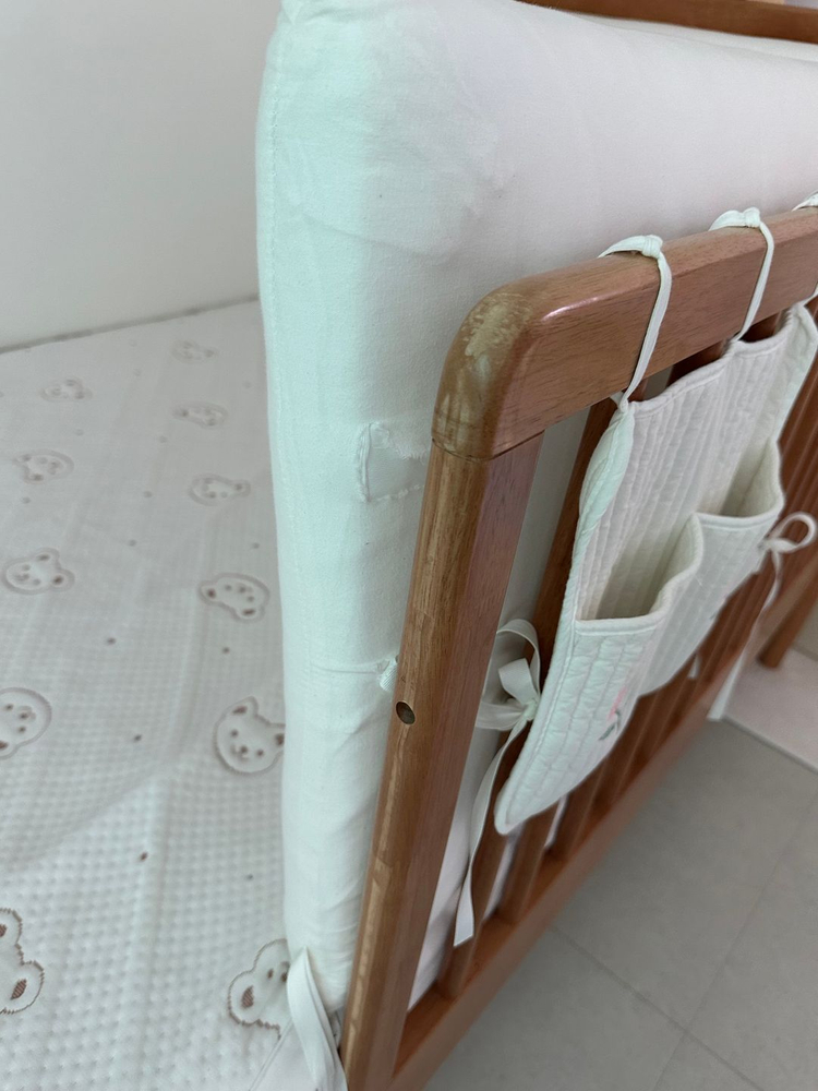 (급매)원목가드침대 (프레임,매트리스,가드쿠션)--2