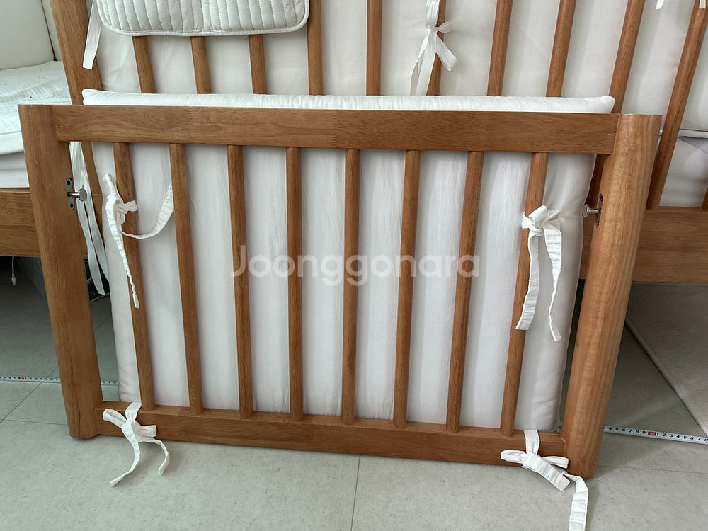 (급매)원목가드침대 (프레임,매트리스,가드쿠션)--3