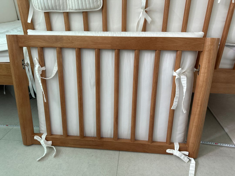 (급매)원목가드침대 (프레임,매트리스,가드쿠션)--3