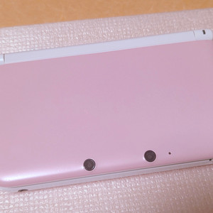 할인가능)미품급 핑크 3dsll xl 닌텐도 레트로랜드