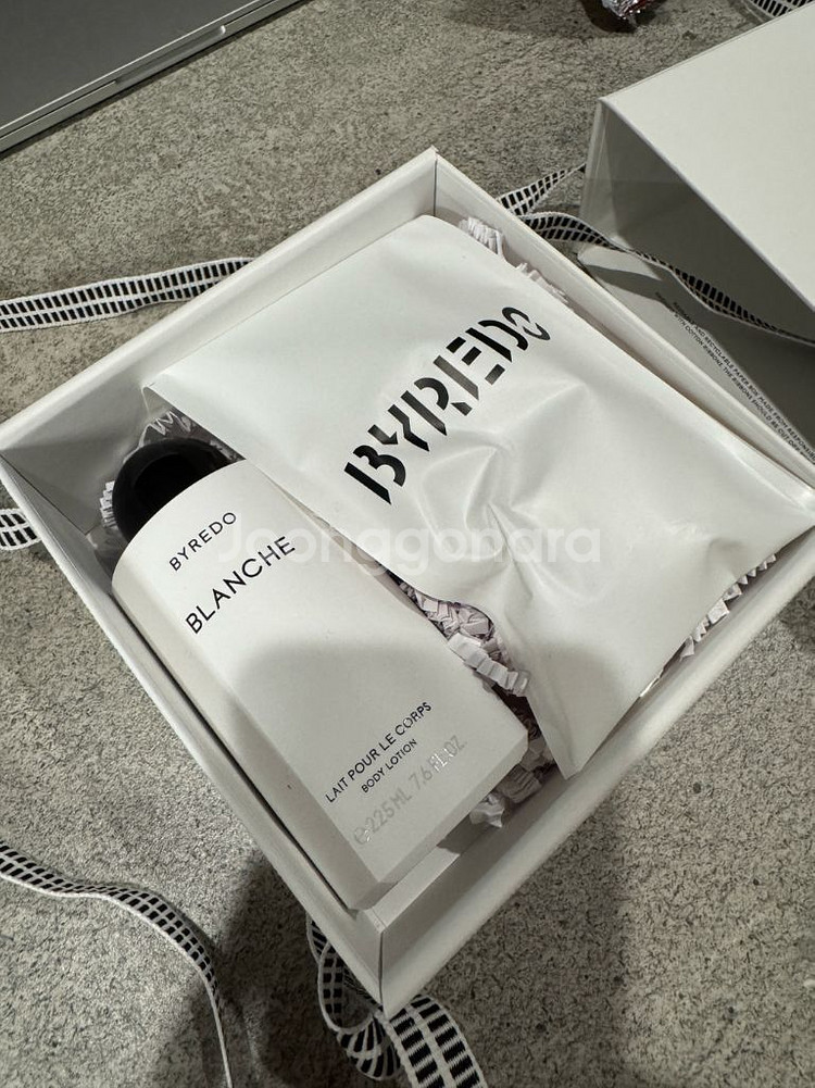 바이레도 블랑쉬 바디로션 선물포장 세트--1