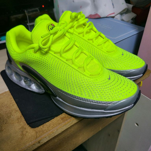 나이키 에어맥스 dn 275 새상품